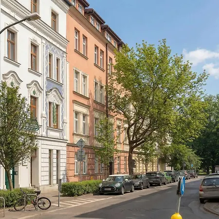 Family Two-level With Air Conditioning By Renters Apartmán